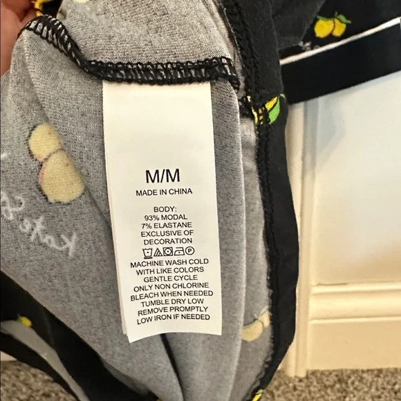 NWT Kate Spade Modal Short Set, Medium, Black Piped w/lemons - Picture 5 of 8